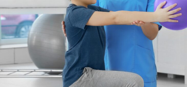 Kinésithérapeute pédiatrique : toutes les spécificités de la prise en charge des enfants